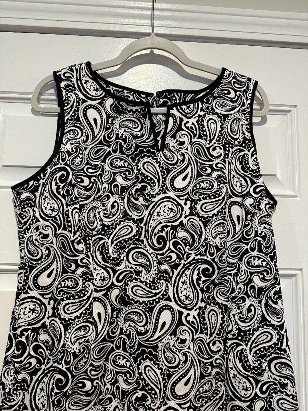 new without tags Talbots sleeveless dress - Picture 2 of 3
